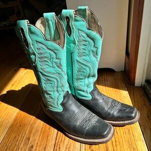 Vintage Embroidered Blue Cowgirl Boots